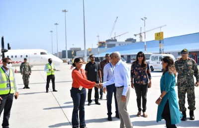 ރައީސް އާއި ނައިބު ރައީސް ފުވައްމުލަކަށް ވަޑައިގެންފި