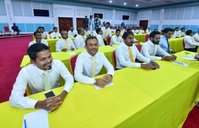 ރައީސާ އެކު އޮތް ގުޅުމަށް ބުރޫއެއް ނާރާ، މަޖިލިސް ހިންގާނީ ރައްޔިތުންގެ އުންމީދާ އެއްގޮތަށް: ނަޝީދު