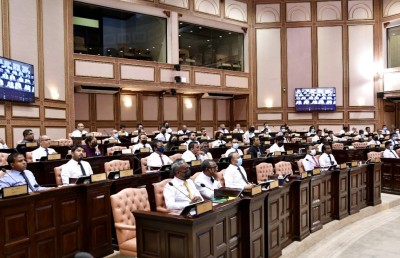 އިމްރާނާއި ރިއްފަތުގެ މައްސަލަ ކޮމިޓީއަށް ފޮނުވަން މަޖިލީހުން ފާހެއް ނުވި