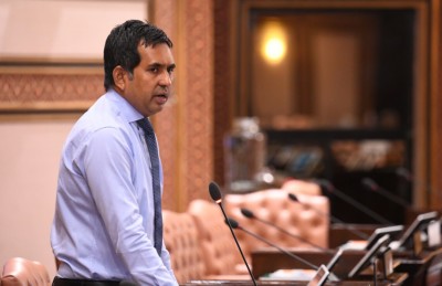 ލ. ހޮސްޕިޓަލްގެ ހާލަތު ގޯސް: ސަރުކާރުން ހައްލެއް ހޯދައި ނުދެވުމުން މައްސަލަ މަޖިލީހަށް!