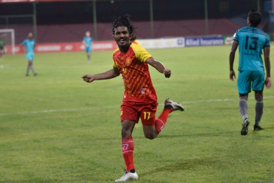 ފަހަތުން އަރައި ގްރީން ބަލިކޮށް، ވިކްޓަރީއަށް ހަމަޖެހުމެއް