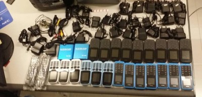 މާފުށީ ޖަލަށް ވައްދަން އުޅުނު ފޯނުތަކަކާއި މީޑިއާ ޕްލެޔަރެއް އަތުލައިގެންފި