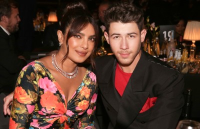 ޕްރިޔަންކާ އާއި ނިކް އުޅެނީ ދަރިފުޅަށް ކިޔާނެ ނަމެއް ނޭނގިގެން