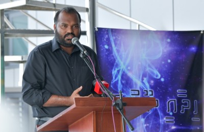 ޝަލަބީގެ ހިދާއީ ނޫރުގެ ތިން ވަނަ އަލްބަމް ނެރެފި