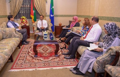 އާ މަޖިލިހުގެ ފުރަތަމަ ބަހުސް މޯދީގެ ދަތުރަށް، ނަޝީދުގެ ފުރަތަމަ ބައްދަލުވުން އިންޑިއާ ސަފީރާ އެކު