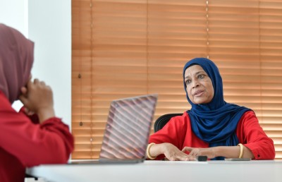ކެންސަރާ އެކު ދިރިއުޅުން ހުއްޓުނު އާތިފާގެ މި ހިތްވަރު!