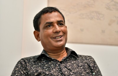 އަޒުމެއް ނުގުޑި، ވަޖީހުގެ ފޫހިކަމެއް ނެތް!