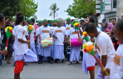 މަނާ ވަގުތު ވެހިކަލް ދުއްވުމުން 97 މީހަކަށް ފިޔަވަޅު އެޅި، 300 އަށް ވުރެ ގިނަ މީހުންނަށް ނަސޭހަތް ދިން