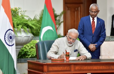 މޯދީ ރަސްމީ ދަތުރުފުޅެއްގައި ރާއްޖެ ވަޑައިގެންފި