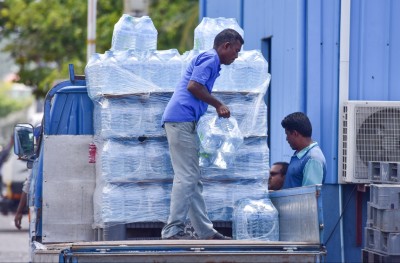 ހޫނުގަދަވެ ޑިމާންޑް ބޮޑުވުމުން ފެން ވިއްކުން ލިމިޓްކޮށްފި