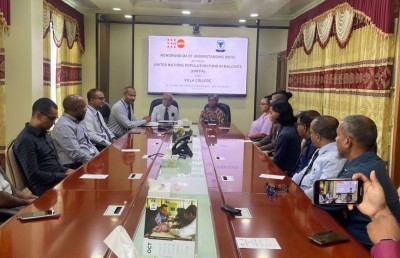 ވިލާ ކޮލެޖާއި ޔޫއެންއެފްޕީއޭ ގުޅިގެން އާބާދީއާ ގުޅޭ ދިރާސާއެއް ކުރަނީ
