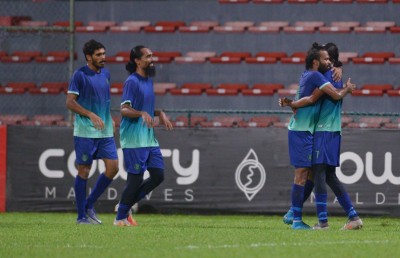 ގްރާންޑޭގެ މައްޗަށް ސަސް މޮޅުވުމުން ގަދަ ހަތަރެއްގެ ރޭސް ފޯރިގަދަވެއްޖެ