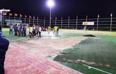 ދިއްދޫގައި ފުޓްބޯޅަ މެޗެއް ހޫނުވެ، މާރާމާރީ ހިންގައި، ދަނޑު ވެސް ހަލާކުކޮށްފި