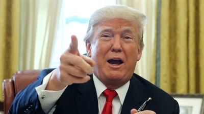 އަބުރަށް އަރައިގަތް ކަމަށް ބުނެ، ޓްރަމްޕާ ދެކޮޅަށް ކޯޓަށް މައްސަލައެއް