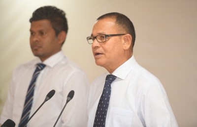 ފްލެޓް ފިނިޝިންއަށް ހަ މިލިއަނެއްހާ ރުފިޔާ ނަގައި މަސައްކަތެއް ނުކުރޭ: އާދަމް ޝަރީފް