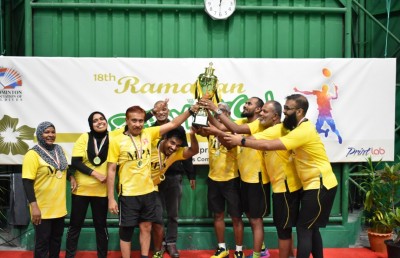 ރަމަޒާން ބެޑްމިންޓަން މުބާރާތުގެ ޗެމްޕިއަންކަން ޔެލޯ ޓީމުން ހޯދައިފި