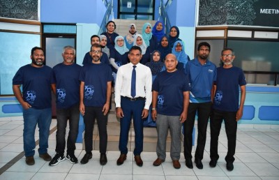 ނަސްރުގެ އަޑު ފަނޑުވުމެއް ނެތް، ވަޒީފާގައި ނަމޫނާއެއް!