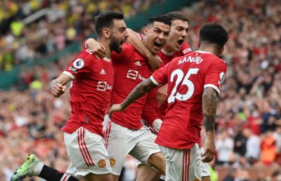 ރޮނާލްޑޯގެ ހެޓްރިކުން ޔުނައިޓެޑް މޮޅުވެއްޖެ، އާސެނަލް އާއި ޓޮޓެންހަމަށް ނާކާމިޔާބު