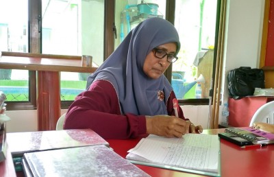 ކިޔަވާކަށް ވަކި އުމުރެއް ނެތް، 60 އަހަރުގައި ދިވެއްސަކަށް ޑިގްރީ!