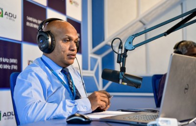 ނަސްރުގެ އަޑު ފަނޑުވުމެއް ނެތް، ވަޒީފާގައި ނަމޫނާއެއް!