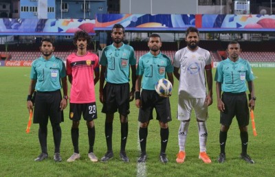 ރެފްރީން ހަދާ "ގޯސްތަކާ" ހެދި ކުޅުންތެރިންގެ ކަންބޮޑުވުން ސޯޝަލް މީޑިއާ އަށް