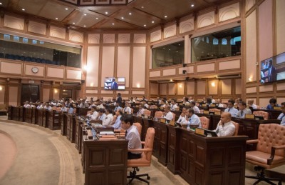ބިގަށް ފައިސާ ދޭން ލަފާ ދެއްވީ އުޝާމް: ރިފްއަތު
