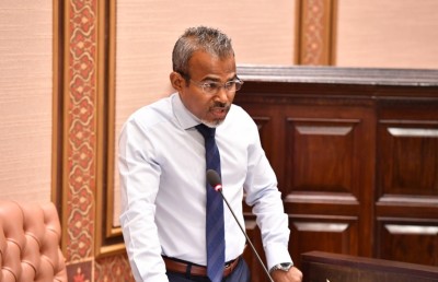 ބިގަށް ފައިސާ ދޭން ލަފާ ދެއްވީ އުޝާމް: ރިފްއަތު