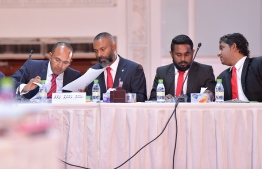 ޑީޑީގެ ތަހުގީގު: ބޮޮޑު ތުހުމަތުތަކެއް، ހޫނު ބަހުސްތަކެއް!