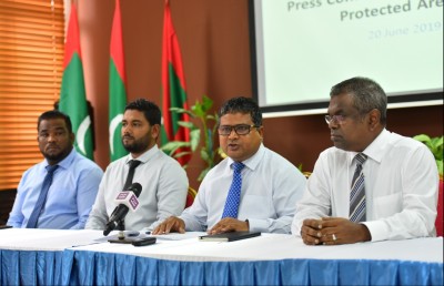 ހިމާޔަތް ކުރާ ތަންތަނުން ނަފާ ހޯދާނަން: މިނިސްޓަރު