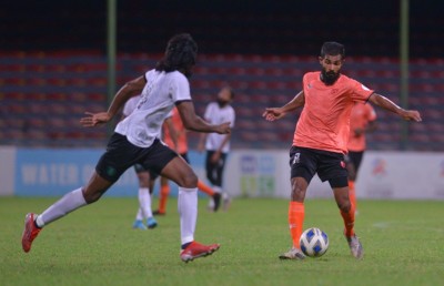 އީގަލްސްއިން މާޒިޔާއާ ފަރަގުކުޑަ ކޮށްފި