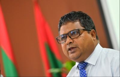 ހިމާޔަތް ކުރާ ތަންތަނުން ނަފާ ހޯދާނަން: މިނިސްޓަރު