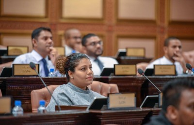 ޖަލުގައި ހިނގާދިޔަ ހަމަނުޖެހުން މަޖިލީހުގެ ކޮމެޓީން ބަލަނީ