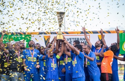 މެޗަކުން ބަލިނުވެ ހުޅުމާލެ ކްލަބުން ވެޓެރަންސް ކަޕް ކާމިޔާބުކޮށްފި