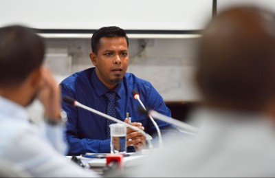އެޗްޑީސީން އަގު ހެޔޮކޮށް ބިން ވިއްކަން އުޅުނީ މެންޑޭޓް ސާފު ނުވާތީ: ޒިޔަތު