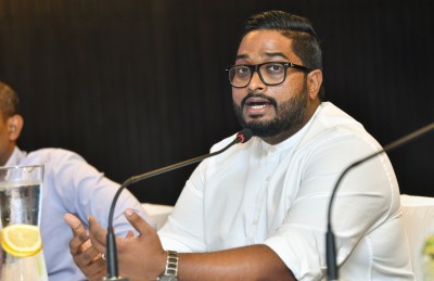 ބައްސާމް އެފްއޭއެމުން މުސާރަ އާއި އިނާޔަތެއް ނުނަންގަވާ