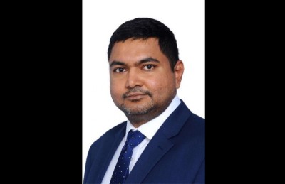 ކޮރަޕްޝަނަށް ހައްލު ނާންނަ ކަމަށް ވިދާޅުވެ ސްޓޭޓް މިނިސްޓަރަކު އިސްތިއުފާ ދެއްވައިފި