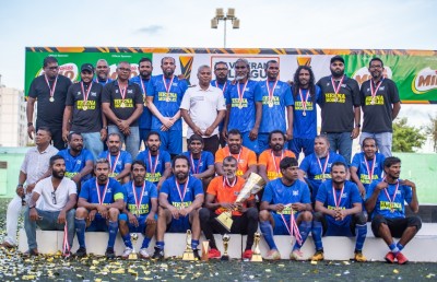 މެޗަކުން ބަލިނުވެ ހުޅުމާލެ ކްލަބުން ވެޓެރަންސް ކަޕް ކާމިޔާބުކޮށްފި