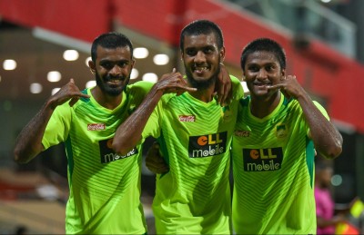ނިލަންދޫ ކޮޅަށް މާޒިޔާ އިން 13 ލަނޑު ޖަހައިފި!