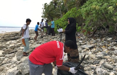 ކަލަ ރަން: އައްޑޫ އަށް ފޯރިގަދަ ހަފުތާ ބަންދެއް