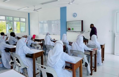 ދަރިވަރެއްގެ އޯލެވެލް މާއްދާ ސްކޫލަށް އޮޅުނު މައްސަލައެއް ފެންމަތިވެއްޖެ