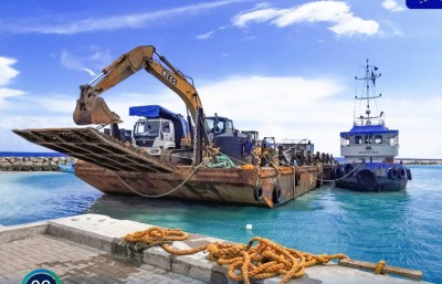 ގައްދޫ ބަނދަރުގެ މަސައްކަތަށް ބޭނުންވާ ސާމާނު އެ ރަށަށް ގެންގޮސްފި