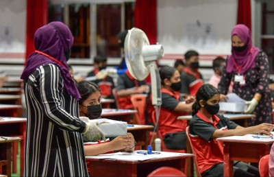 އޯލެވެލް އިމްތިހާނު 5،000 އަށް ވުރެ ގިނަ ދަރިވަރުންނާ އެކު ފަށައިފި