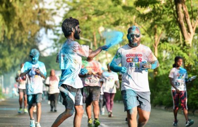 ކަލަ ރަން: އައްޑޫ އަށް ފޯރިގަދަ ހަފުތާ ބަންދެއް