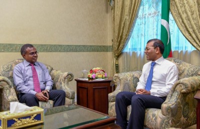 މަޖިލީހުގެ ރައީސް، އުއްތަމަ ފަނޑިޔާރާ ބައްދަލު ކުރައްވައިފި