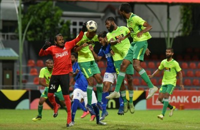 ނިލަންދޫ ކޮޅަށް މާޒިޔާ އިން 13 ލަނޑު ޖަހައިފި!