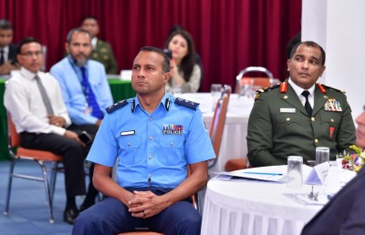 ކިޔަވައިގެން ތިބި މީހުން ވެސް ހަރުކަށި ފިކުރުގައި ޖެހޭ: އައިޝަތު އަލީ