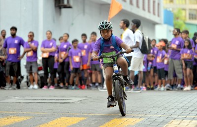 ޣިޔާސުއްދީން ސްކޫލުގެ ޓްރައިތެލޯން: ތަފާތު ހަރަކާތެއް!