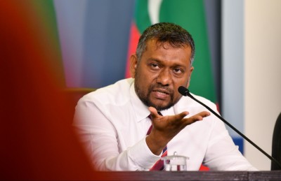 މުހިންމީ ބޮޑެތި ޕްރޮޖެކްޓެއް ނޫން، ޕްލޭން ކޮށްގެން ކަންކަން ކުރިއަށް ގެންދިއުން: މިނިސްޓަރު ފައްޔާޒް