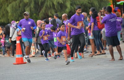 ޣިޔާސުއްދީން ސްކޫލުގެ ޓްރައިތެލޯން: ތަފާތު ހަރަކާތެއް!