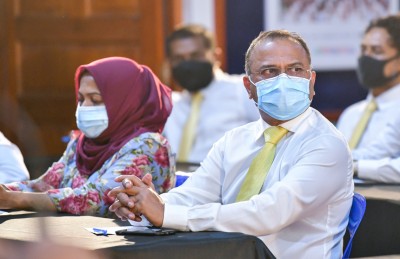 ނަޝީދު އަނދުން ހުސެއިނަށް ކުރެއްވި ތުހުމަތުތައް ތަހުގީގުކުރަން ހުށަހަޅަނީ